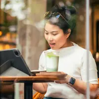 Menghadapi tantangan dan memanfaatkan peluang di era digital (Foto: Freepik.com)