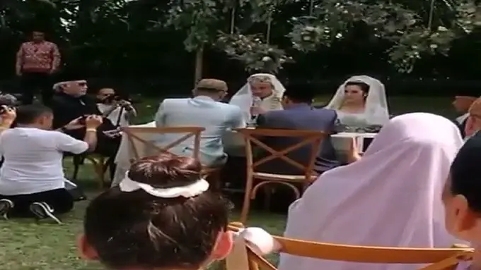 Suasana pernikahan Raisa dan Hamish Daud