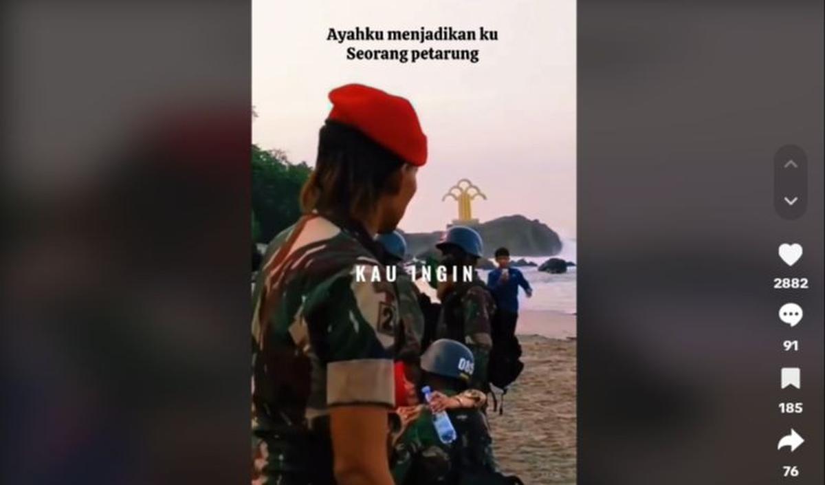 Setiap orang tua tentu bangga apabila anaknya berhasil meraih impian. <br>