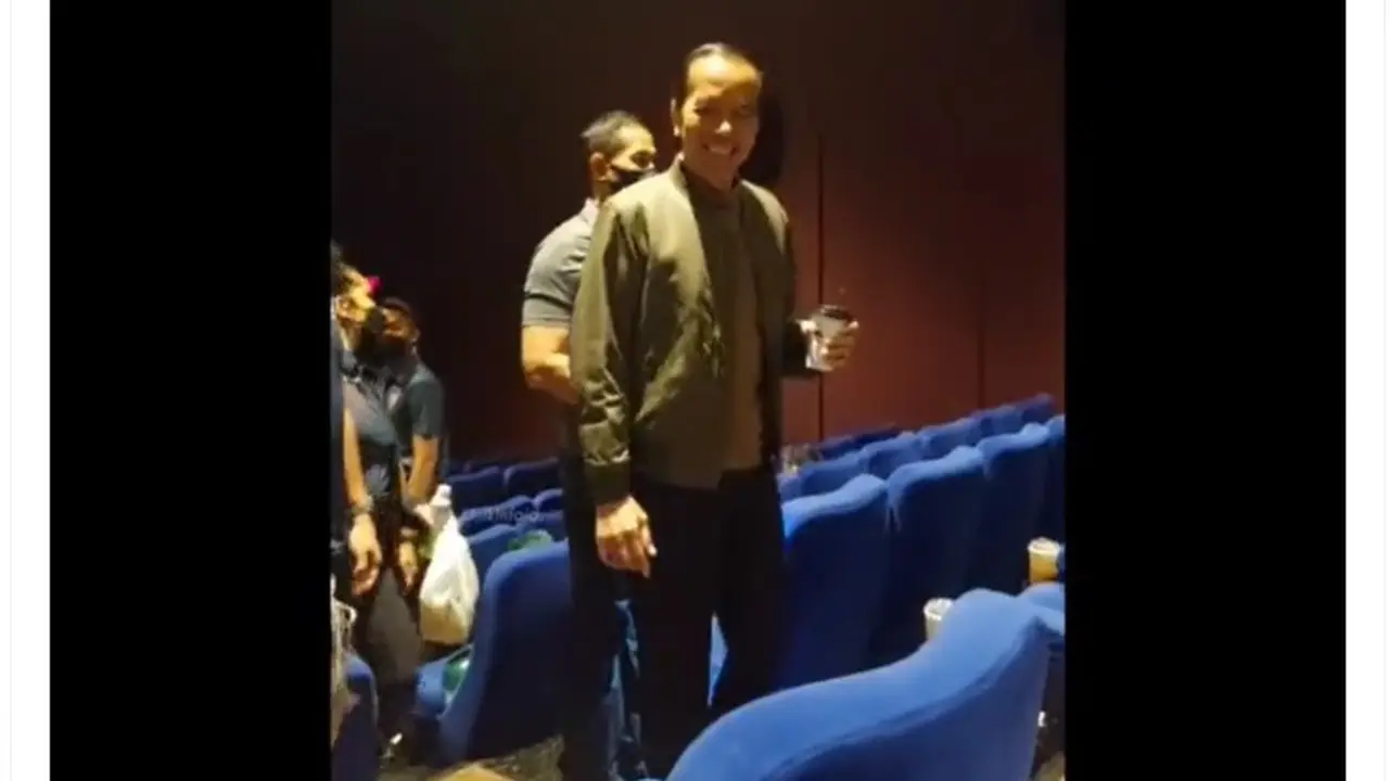 Viral video Presiden Jokowi nonton Fast X di bioskop.