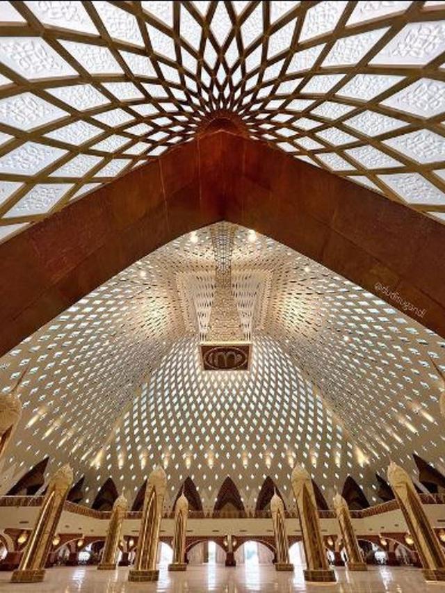 Masjid Raya Al Jabbar