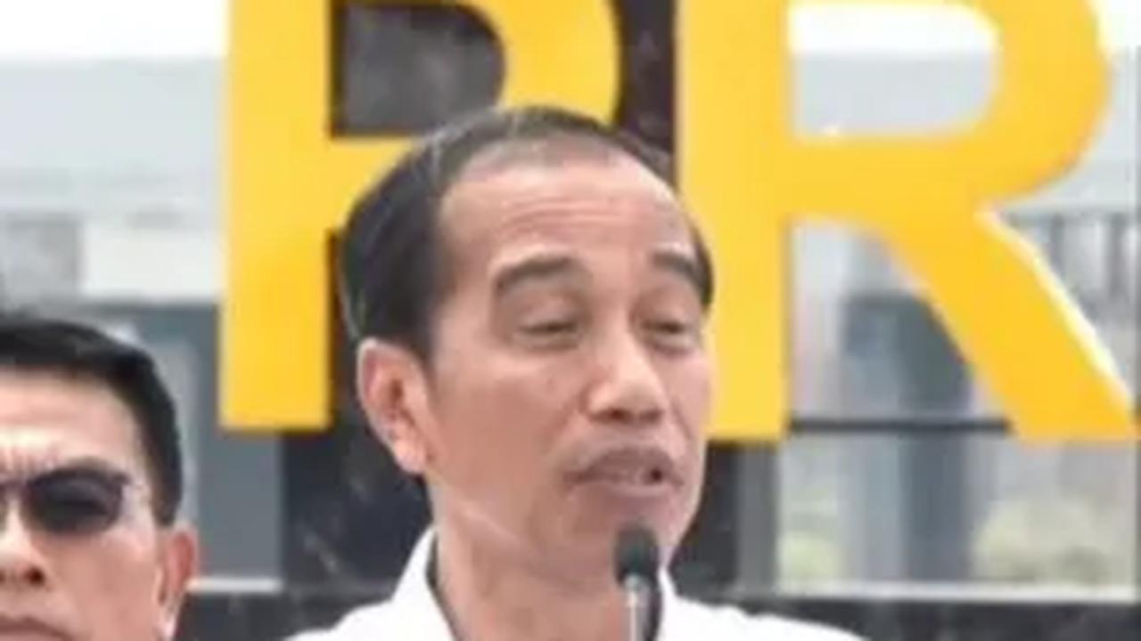 Jokowi Tugaskan Mentan Amran Jaga Pasokan Beras di Tahun Politik