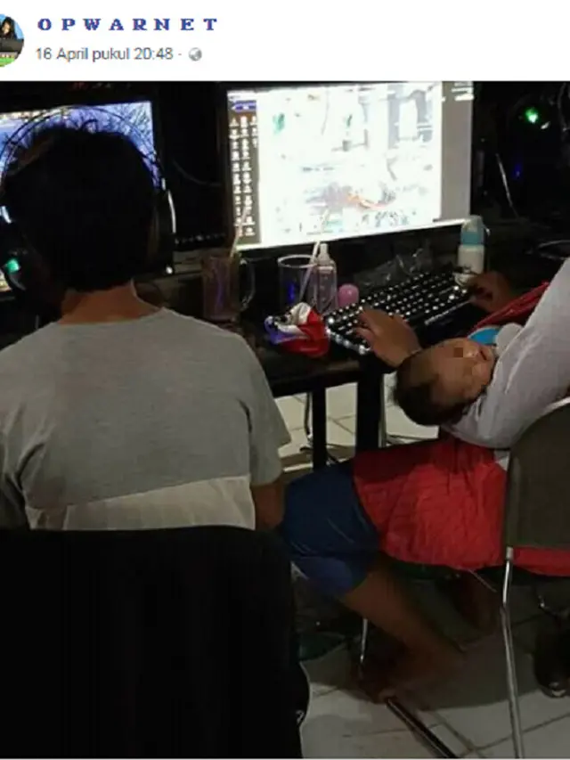 Bikin Ngakak, Tingkah Kocak Ini Hanya Bisa Ditemukan Di Warnet