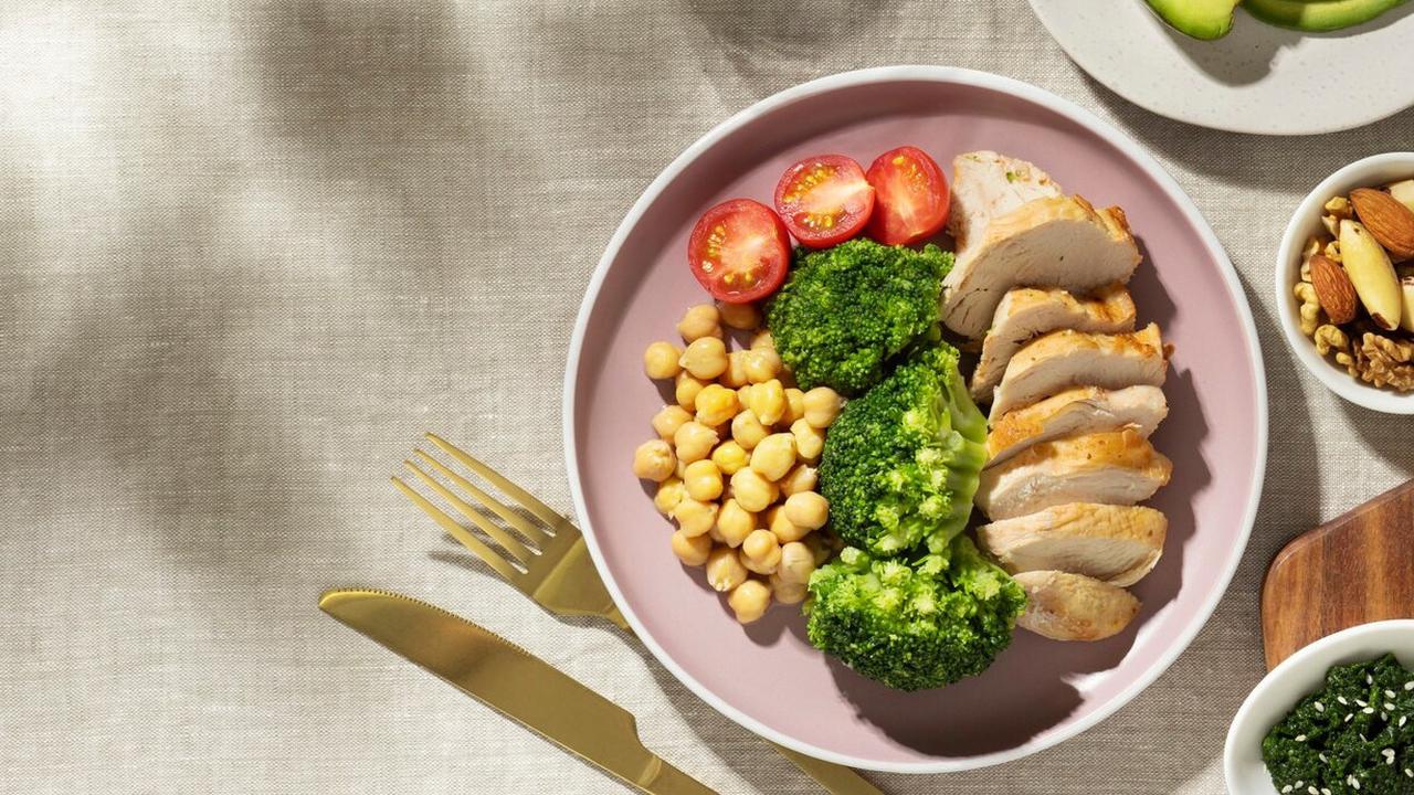 Kata Dokter Gizi soal Diet Ketat Hanya Makan Menu Rebusan dan Kukus