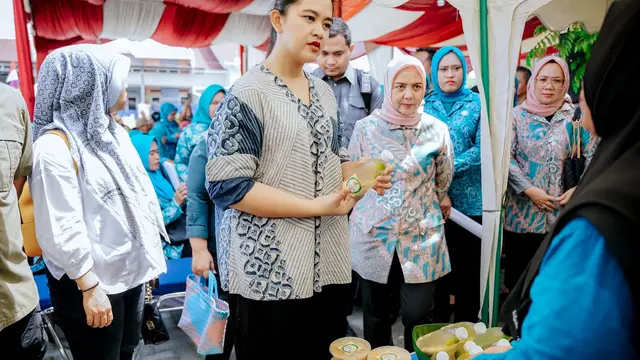 Kahiyang Ayu Temui Kader PKK di Kelurahan Tanjung Mulia Hilir