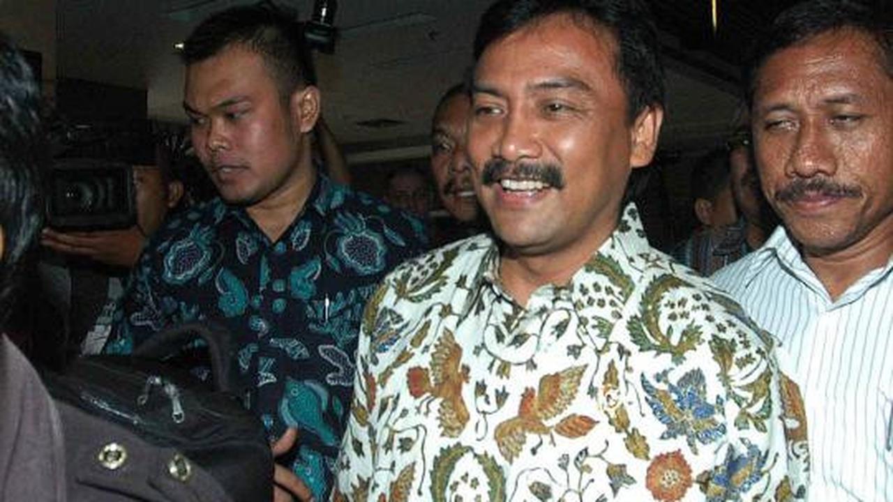 Jadi tersangka, Menpora Andi Mallarangeng mundur