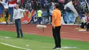 Pelatih Arema FC, Milomir Seslija saat melawan Persija pada lanjutan Shopee Liga 1 Indonesia 2019 di Stadion Gelora Bung Karno, Jakarta, Sabtu (3/8/2019). Laga berakhir imbang 2-2. (Liputan6.com/Helmi Fithriansyah)