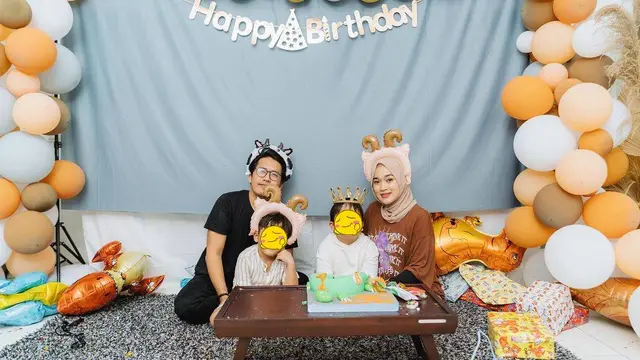 Sudah Resmi Cerai, Ini 6 Potret Ayus Sabyan dengan Ririe Fairus saat Ulang Tahun Anak