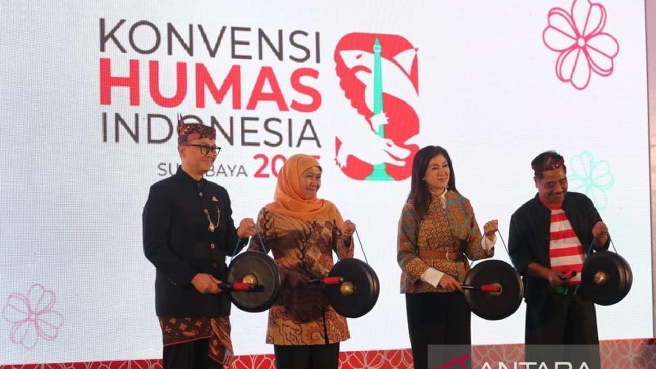 Gubernur Khofifah Tegaskan Peran Humas Strategis dalam Menjahit Persatuan Nasional Menuju Indonesia Emas 2045