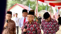 Seluruh keluarga Indonesia perlu memperkokoh peranannya dalam mencetak generasi penerus yang bebas stunting, kata Wapres Ma'ruf Amin di Banyuasin, Sumatera Selatan, Kamis (6/8/2023). Foto: Liputan6.com/Ade Nasihudin.