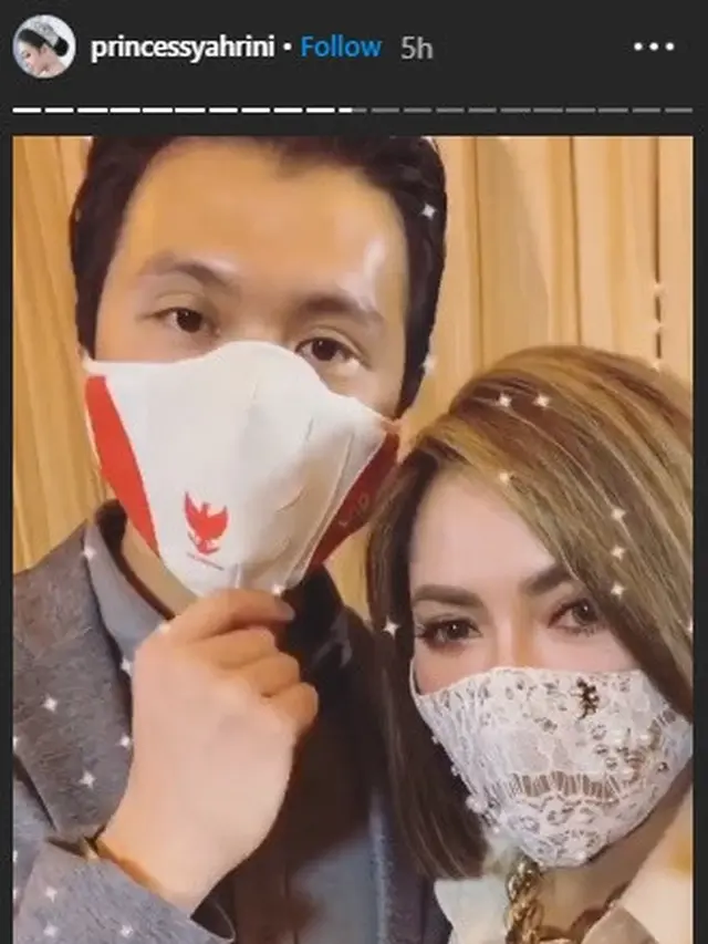 Syahrini dan Reino Barack