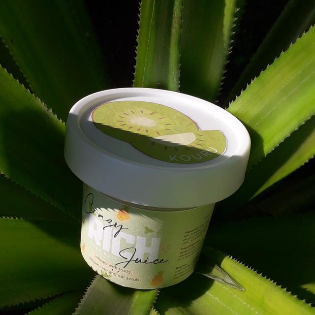 Minder dengan Wajah Berjerawat, Kamu Wajib Coba Produk Andalan Kouru Beauty