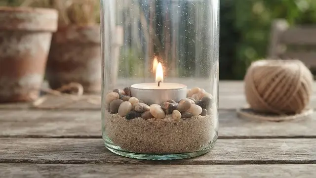 DIY tempat lilin outdoor dari botol kaca bekas
