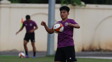Foto: Dibohongi Vietnam, Timnas Indonesia Masih Latihan di Lapangan yang Buruk Jelang Hadapi Timor Leste di SEA Games 2021