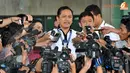 Sumirat memberikan keterangan pada media saat akan meninggalkan Gedung KPK (Liputan6.com/ Abdul Aziz Prastowo)