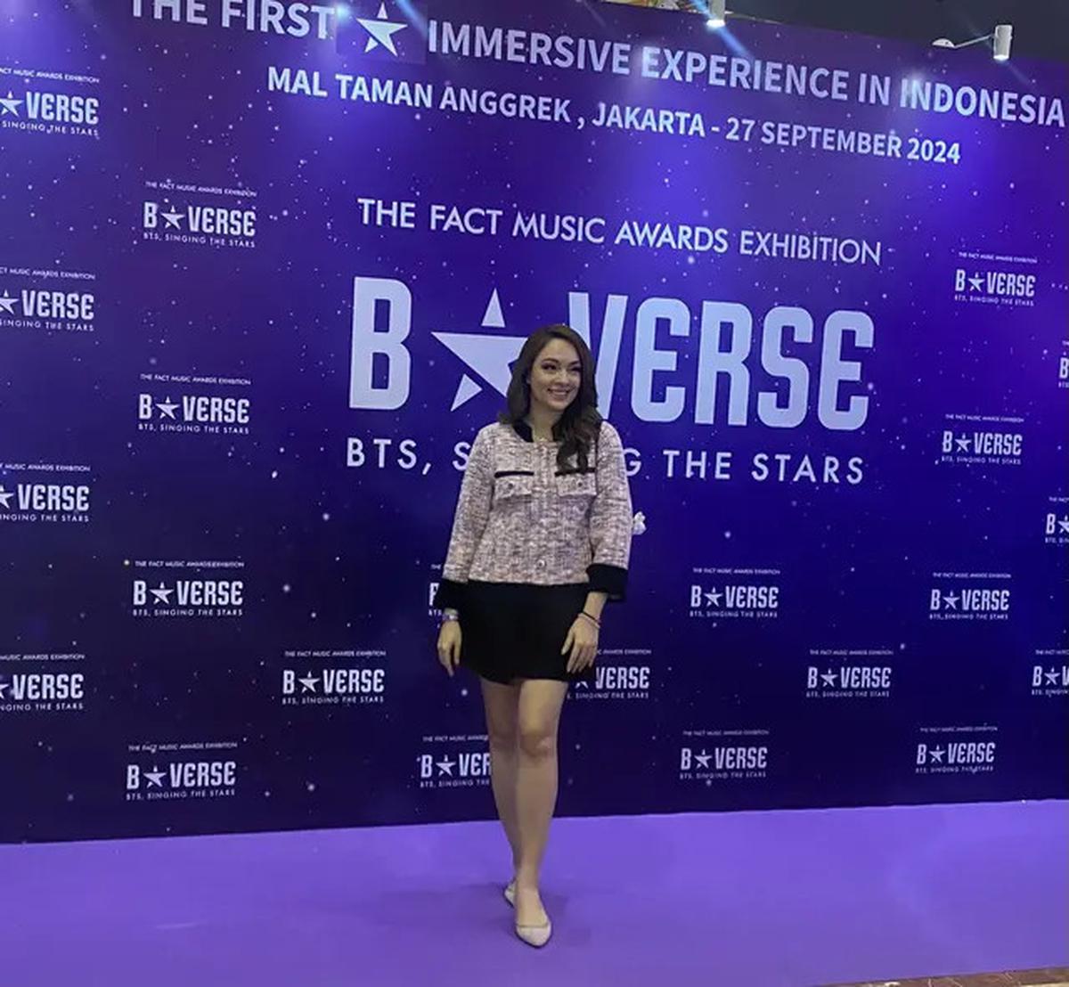 5 Gaya Publik Figur dengan Busana Ungu di Purple Carpet Pameran BTS BSTARVERSE