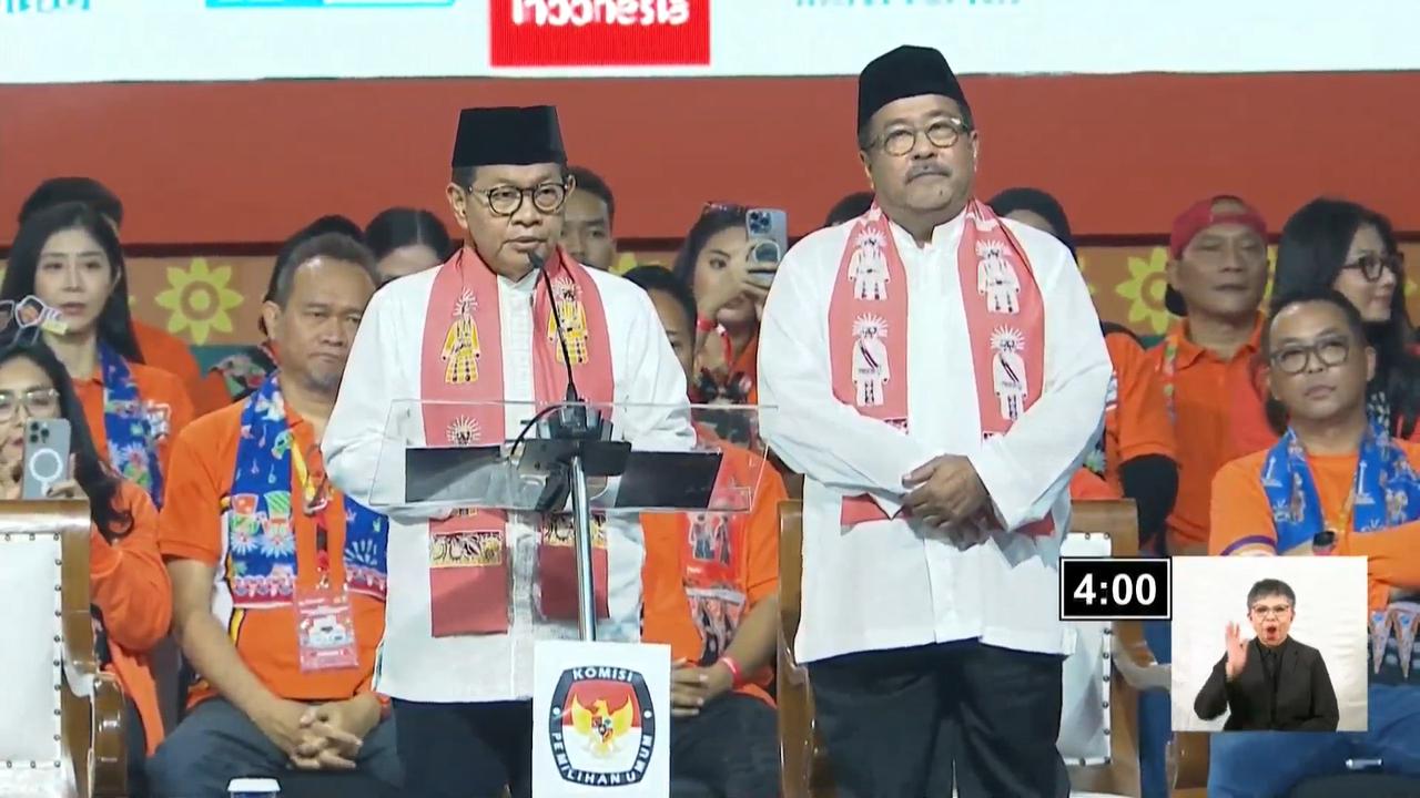 Pramono Anung dan Rano Karno di Debat Kedua Pilgub Jakarta