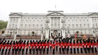 Pasukan pengawal Buckingham Palace, Istana Inggris. (Reuters)