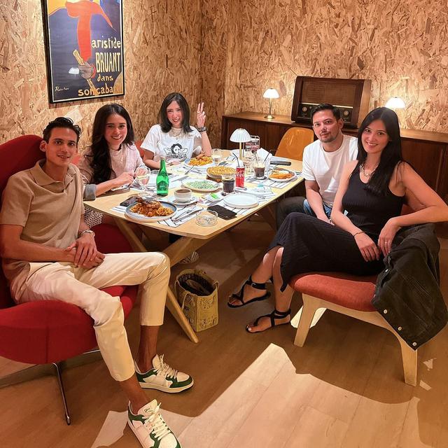 7 Potret Adilla Dimitri, Mantan Suami Wulan Guritno dengan Kekasih Baru