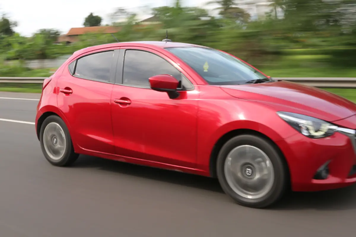  Mazda Pede dengan Produk Lama