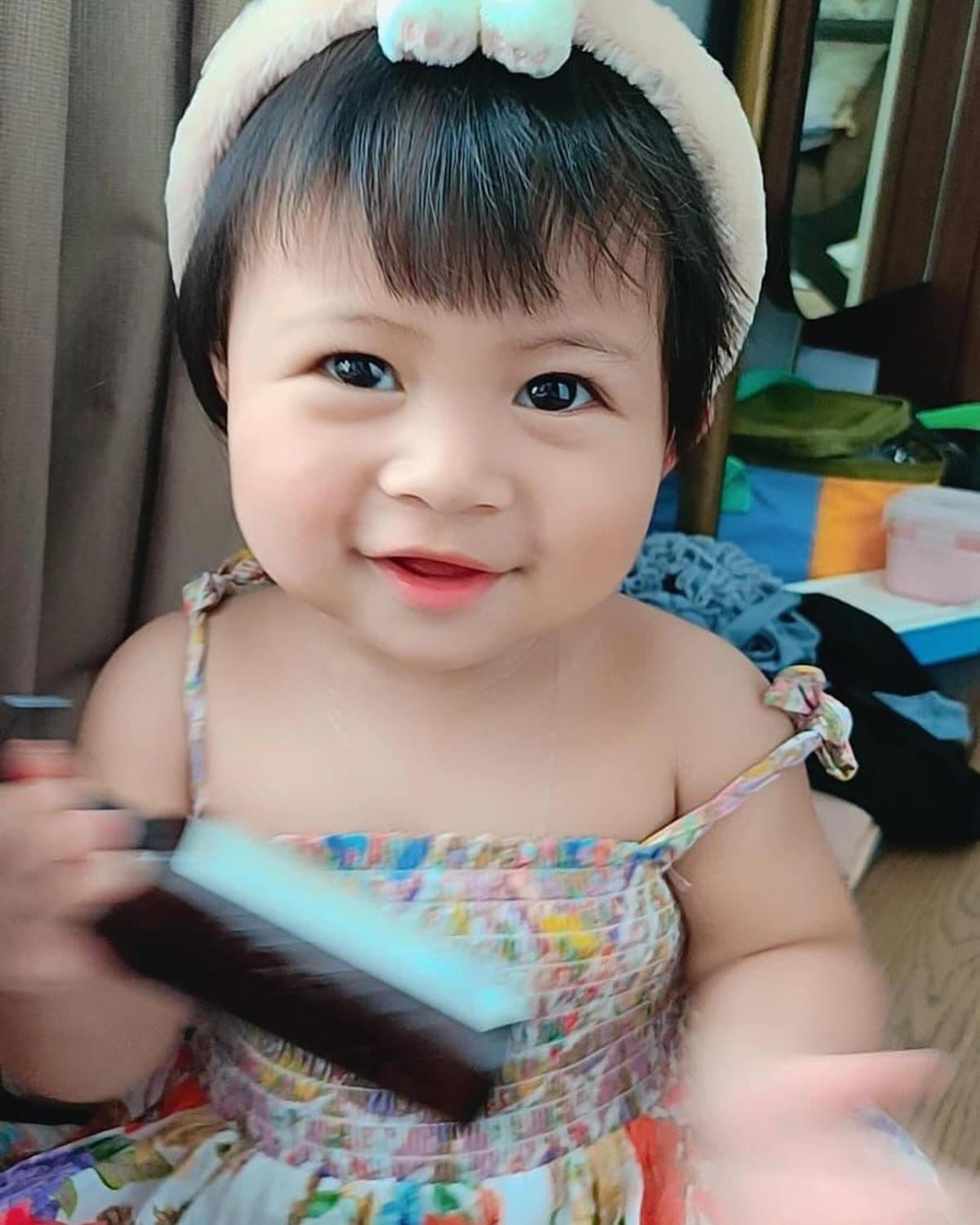 Dipanggil si Pulen, Ini 7 Potret Terbaru Lily Anak Nagita Slavina dan Raffi Ahmad yang Gemesin Banget