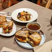 Melihat destinasi kuliner baru dengan menu sandwich in the next level (Markette)