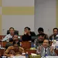 Sejumlah menteri Kabinet Kerja Jokowi dan Kapolri Badrodin Haiti menghadiri rapat pembahasan Rancangan Undang-undang APBN 2016 dengan Banggar DPR di Komplek Parlemen DPR,  Jakarta, Rabu (9/9/2015). (Liputan6.com/Johan Tallo)