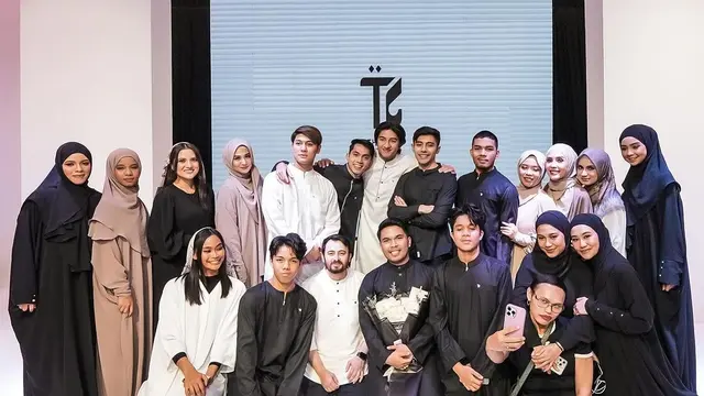 Potret Thariq Halilintar bersama para selebritis Indonesia (Sumber: Instagram/@thariqhalilintar)
