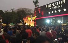 4 Jam dagang di konser Bon Jovi, pedagang raup Rp 20 juta
