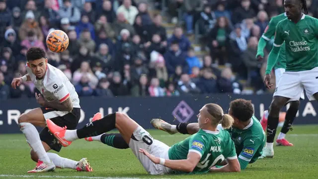 Foto: Melihat Solidnya Permainan Plymouth Argyle, Juru Kunci Championship yang Singkirkan Liverpool dari Piala FA
