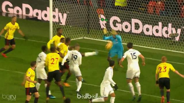 Heurelho Gomes melakukan aksi gemilang saat Watford tundukkan Leicester 2-1. This video is presented by Ballball.