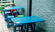 6 Fungsi Lubang Kecil pada Kursi Plastik, Bukan Sekadar Hiasan