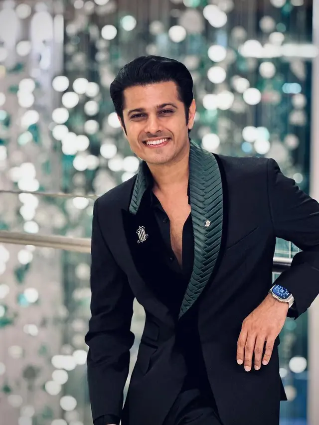 Bintang film Neil Bhatt.