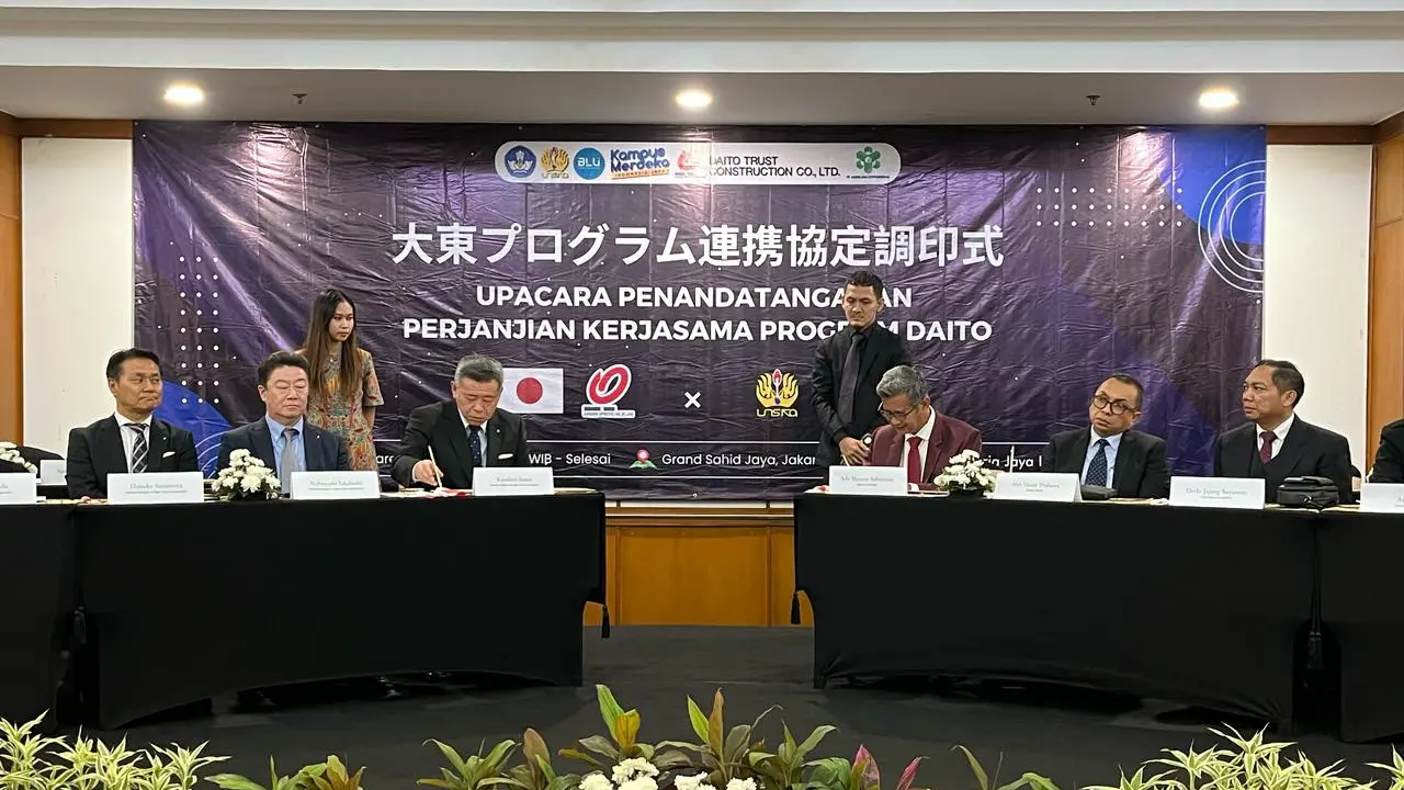 Mahasiswa Universitas Singaperbangsa Karawang (Unsika) berkesempatan mempelajari industri di Jepang.