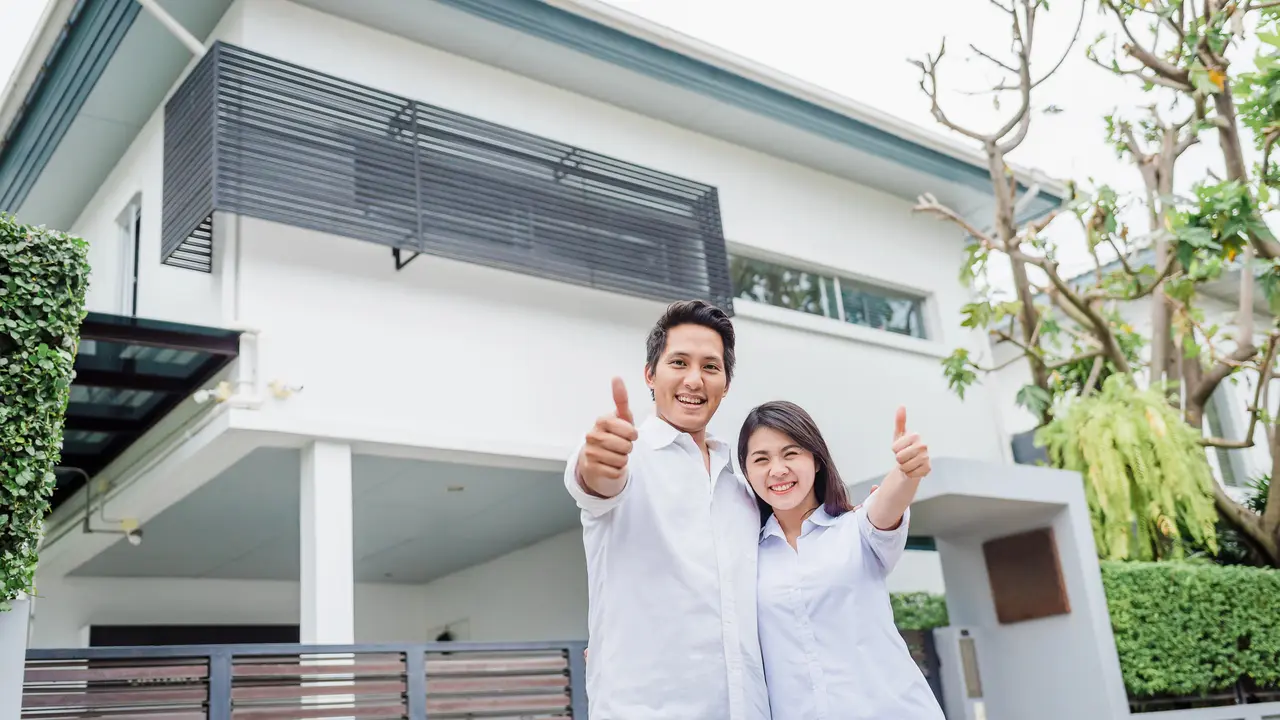 Pasangan Beli Rumah.