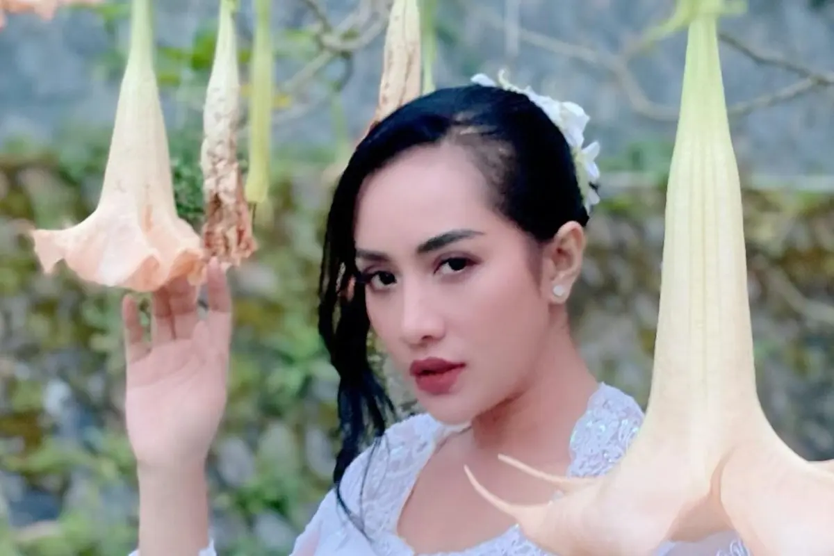 Artis Shinta Bachir selalu tampil penuh gaya dalam berbagai kesempatan (Foto: instagram shinta_bachir86)