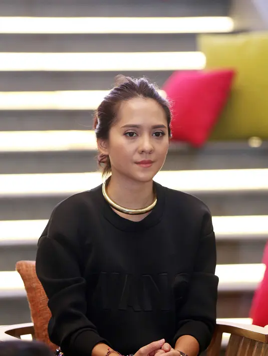 Bermain film, hanya untuk menunjukkan sisi lainnya selain sebagai penyanyi. Bunga Citra Lestari yang selama ini menjadi inspirasinya. (Nurwahyunan/Bintang.com)