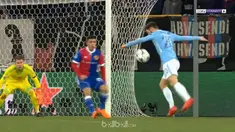 Manchester City menang telak atas tuan rumah Basel dengan skor 4-0 di laga leg pertama babak 16 besar Liga Champions. The Citizens...