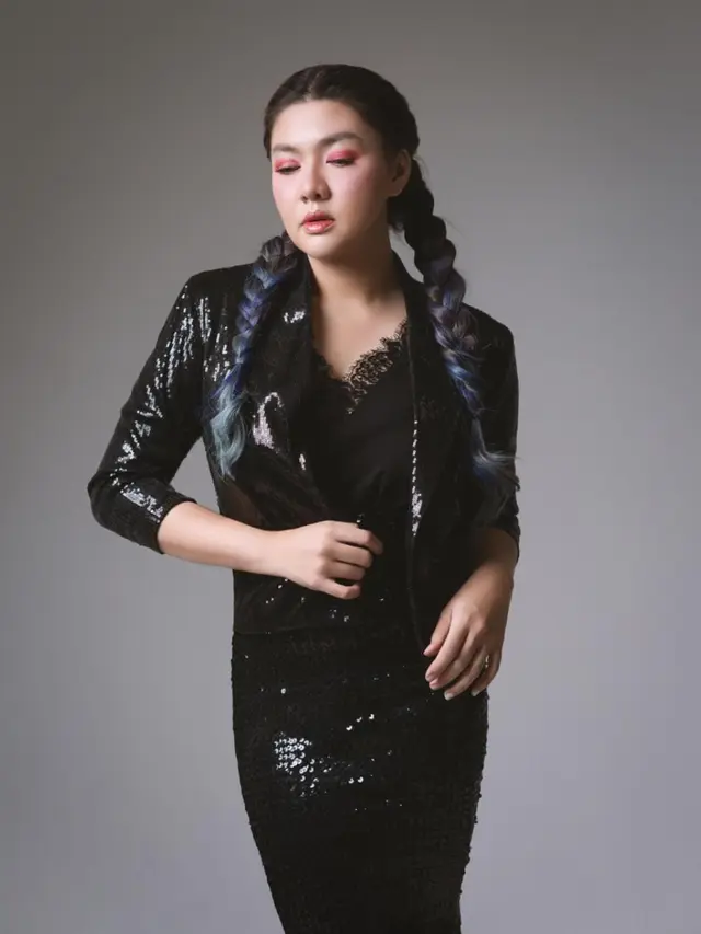 Vicky Shu comeback dengan Lagu Sayangnya Masih Sayang, jadi penyanyi sekaligus songwriter