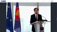 Duta Besar Uni Eropa untuk ASEAN, Bapak Igor Driesmans dalam acara peluncuran EU-ASEAN Blue Book 2020. (Screenshot Press Conference Virtual pada Jumat 8 Mei 2020).
