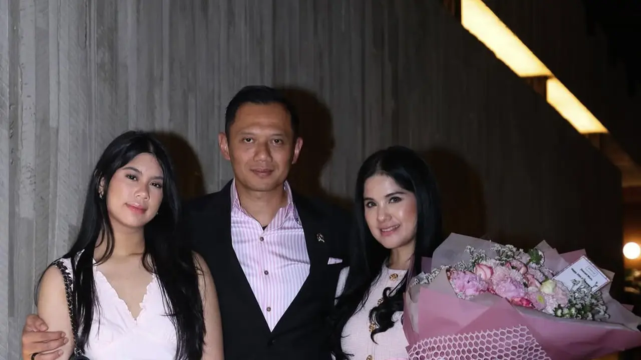 Gaya Annisa Yudhoyono dan AHY saat Rayakan Hari Pernikahan/Instagram @agusyudhoyono