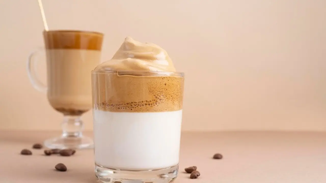 Ilustrasi dalgona coffee