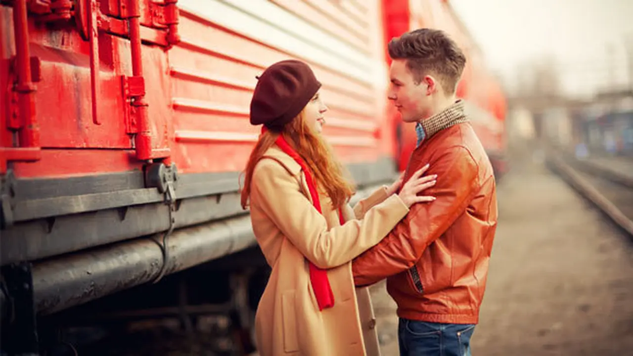 (C) shutterstock