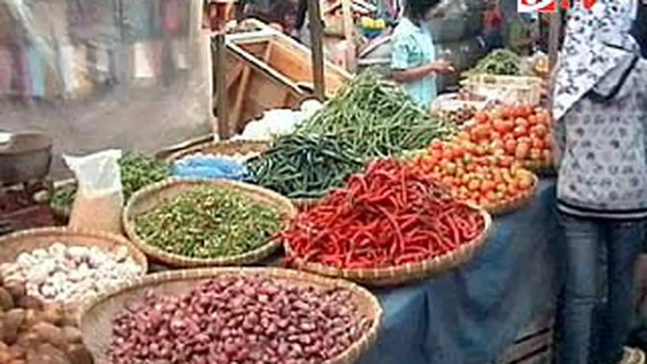 100703bharga-sembako.jpg