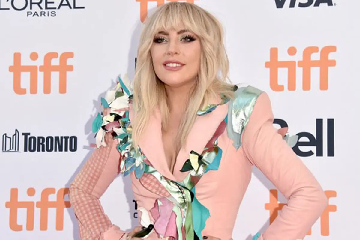 [Bintang] Lady Gaga