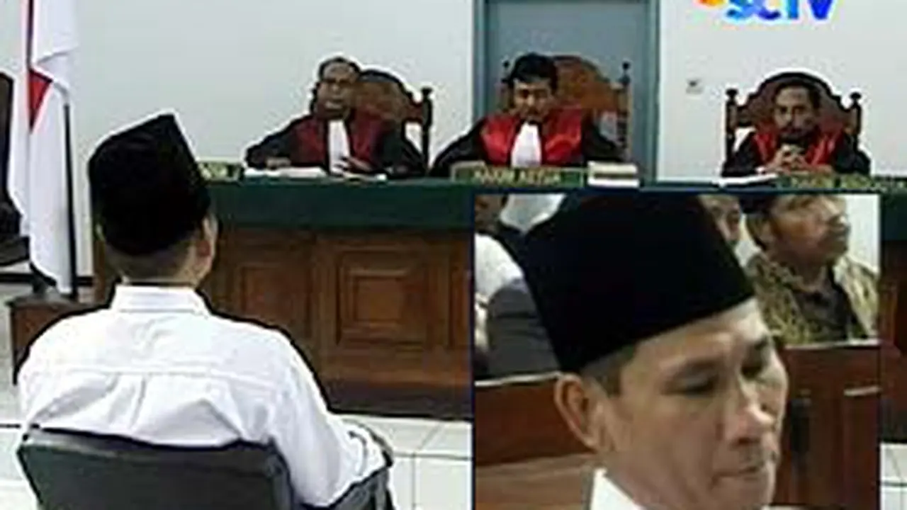 210605dSidangRoy.jpg