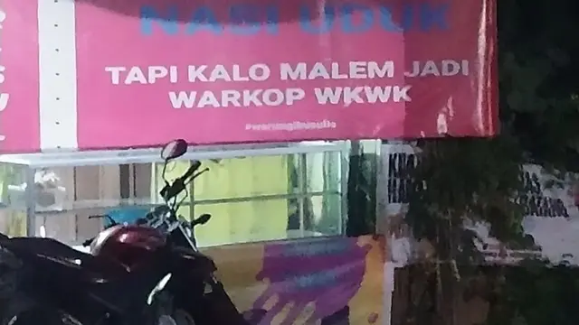 6 Tulisan di Warung Pakai Nada Ketawa Ini Bikin Pembeli Senyum