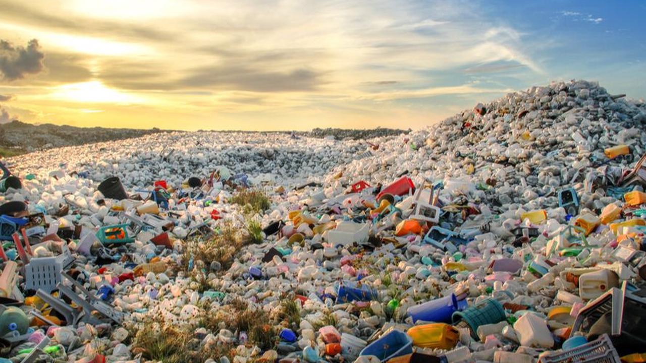 Penanganan dan Pengelolaan Sampah Berbasis Carbon Neutral<br>