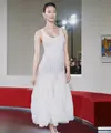 Intip pesona bumil glowing Sora Choi di runway Chanel (@chanelofficial)