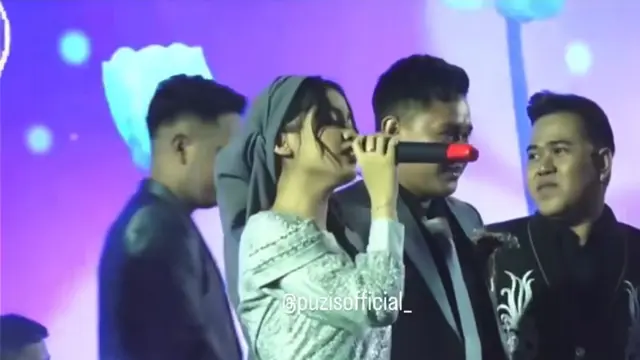 Putri Isnari di Pernikahan kakak Ipar
